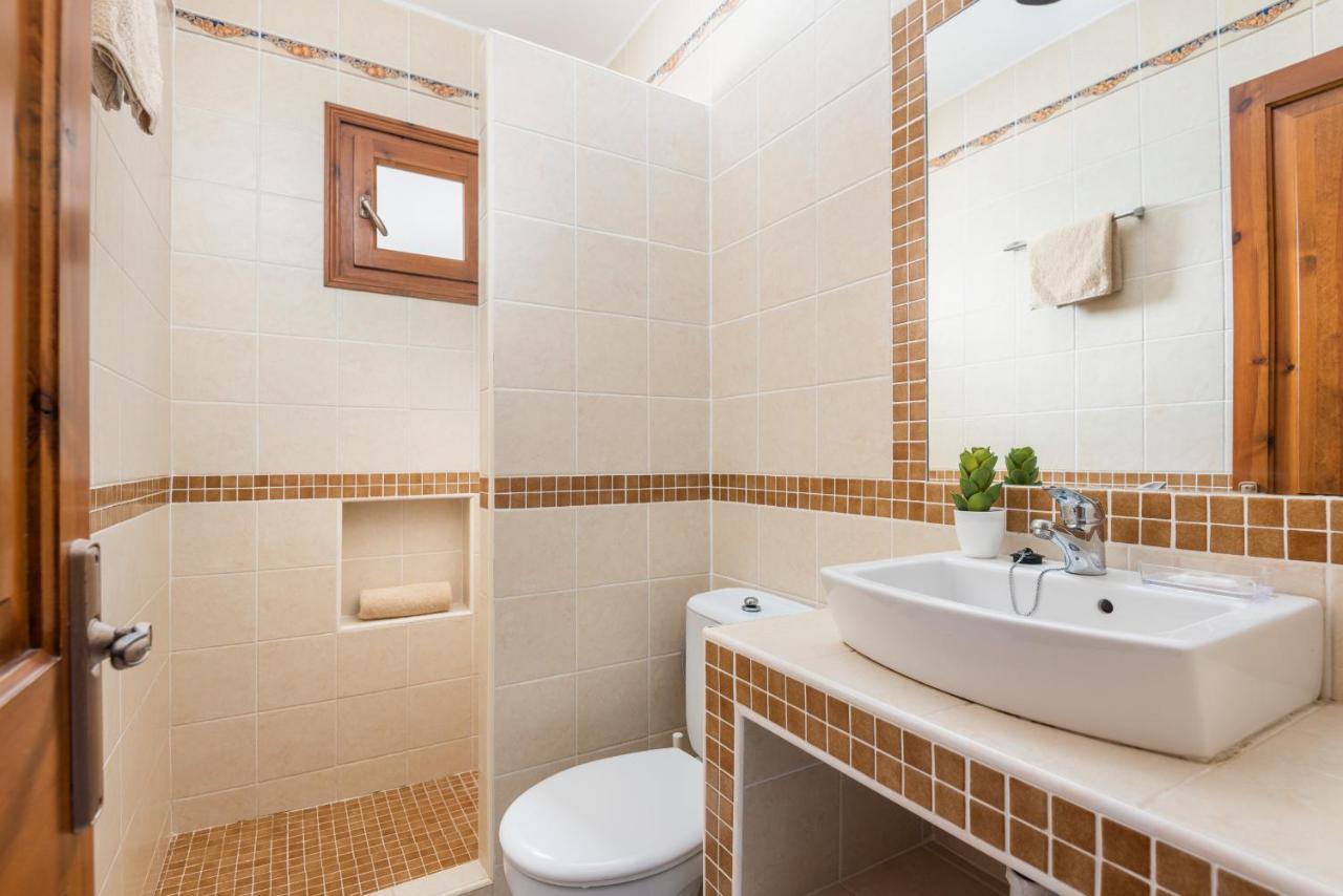 Villa Acantilado Ферериес Екстериор снимка